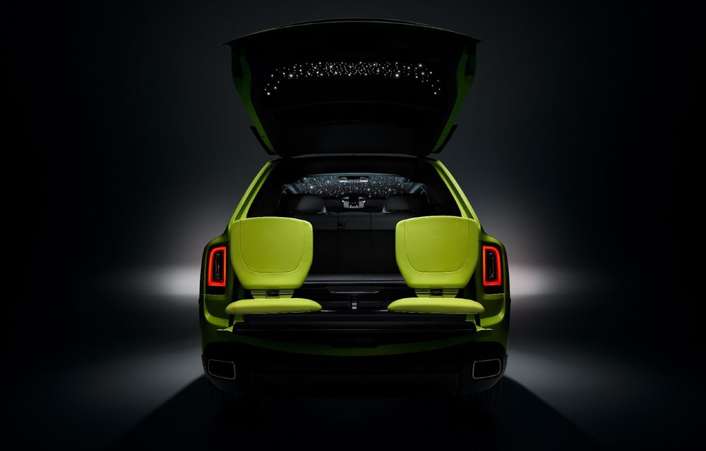 Noul Rolls-Royce Cullinan – Inspired by Fashion: plafon înstelat chiar și în portbagaj - Poza 4