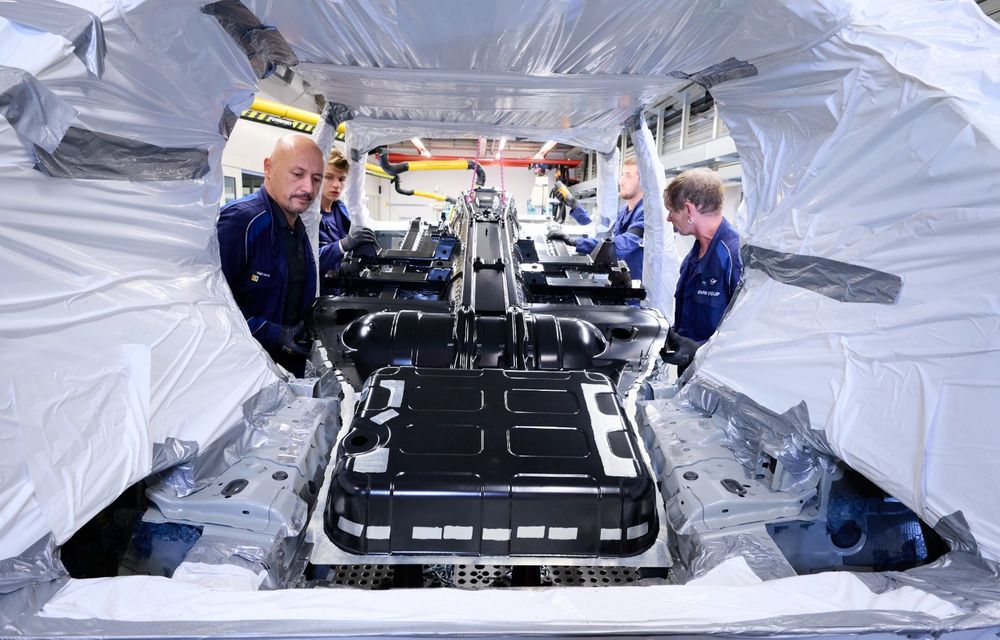 BMW a început producția, în serie mică, a modelului iX5 Hydrogen - Poza 3