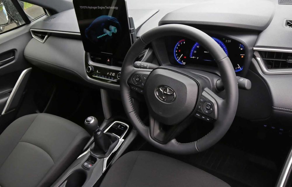 Noul concept Toyota Corolla Cross H2 anunță o viitoare versiune cu hidrogen a crossover-ului compact - Poza 7