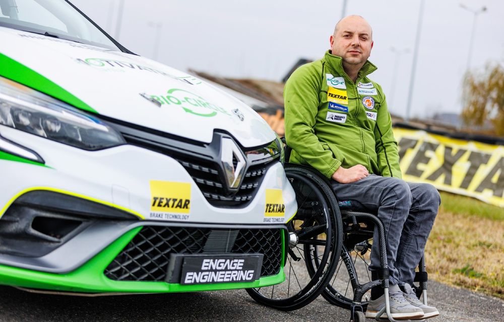 Primul pilot tetraplegic din România va alerga în Campionatul Național de Raliuri cu un Renault Clio special adaptat - Poza 5