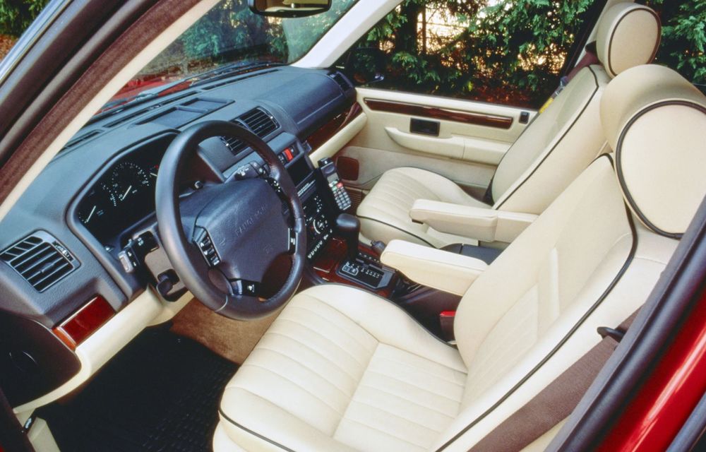 Istoria modelului Range Rover: cum a evoluat de la un SUV umil cu 3 uși, la o limuzină 4x4 - Poza 37