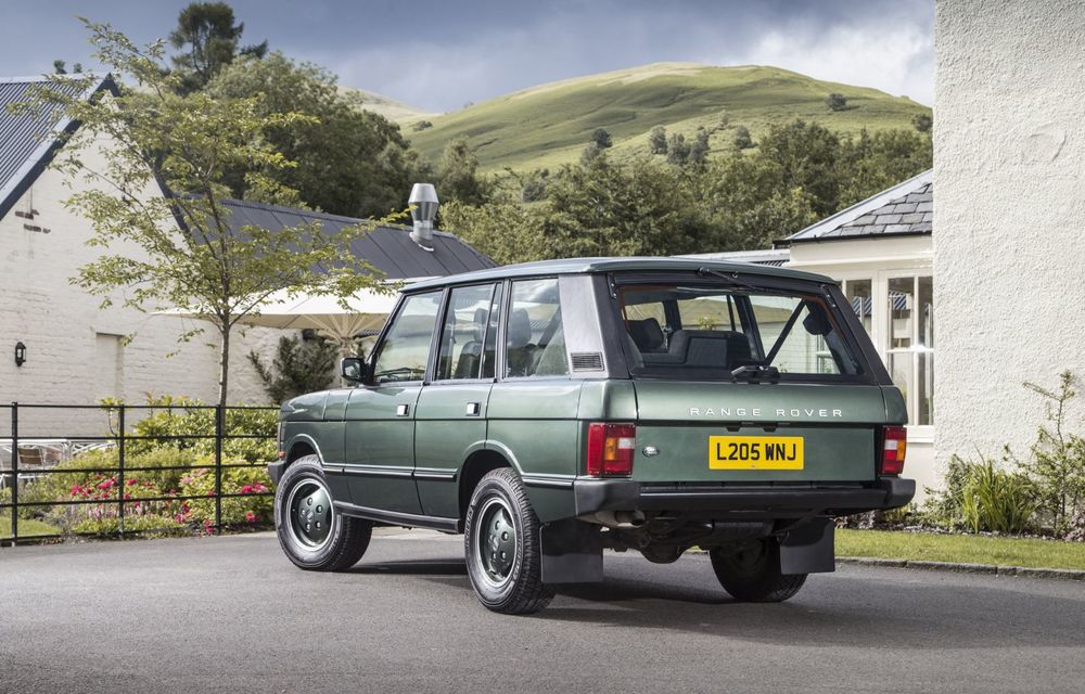 Istoria modelului Range Rover: cum a evoluat de la un SUV umil cu 3 uși, la o limuzină 4x4 - Poza 24