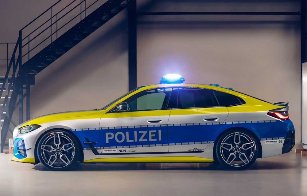 BMW i4 ajunge mașină de poliție. Electrica a fost pregătită de AC Schnitzer - Poza 10