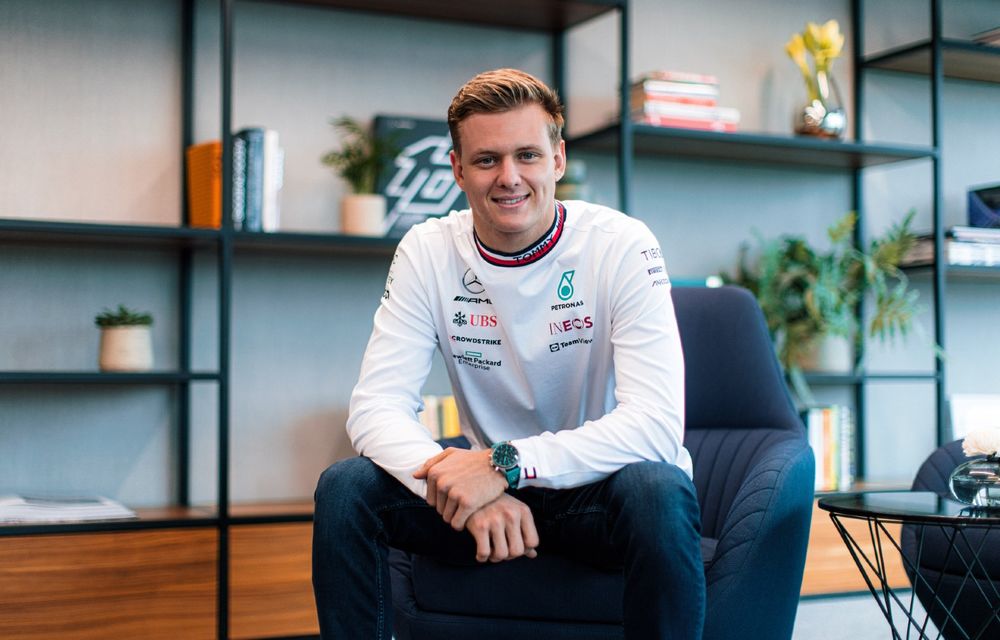 OFICIAL: Mick Schumacher va fi pilot de rezervă la Mercedes în 2023 - Poza 1