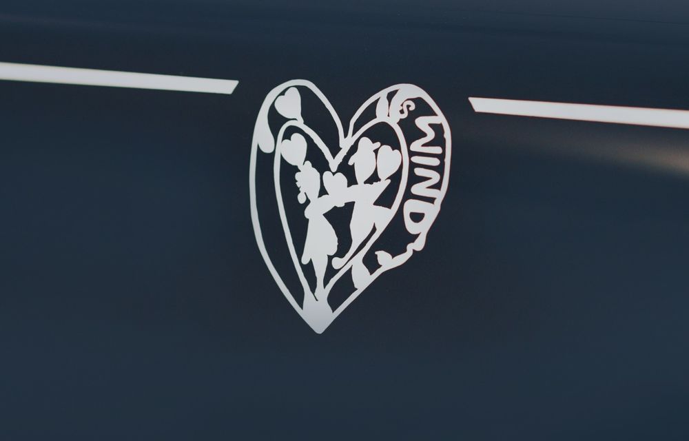 Rolls-Royce prezintă 6 exemplare Phantom speciale, inspirate de elementele naturii și omenire - Poza 37
