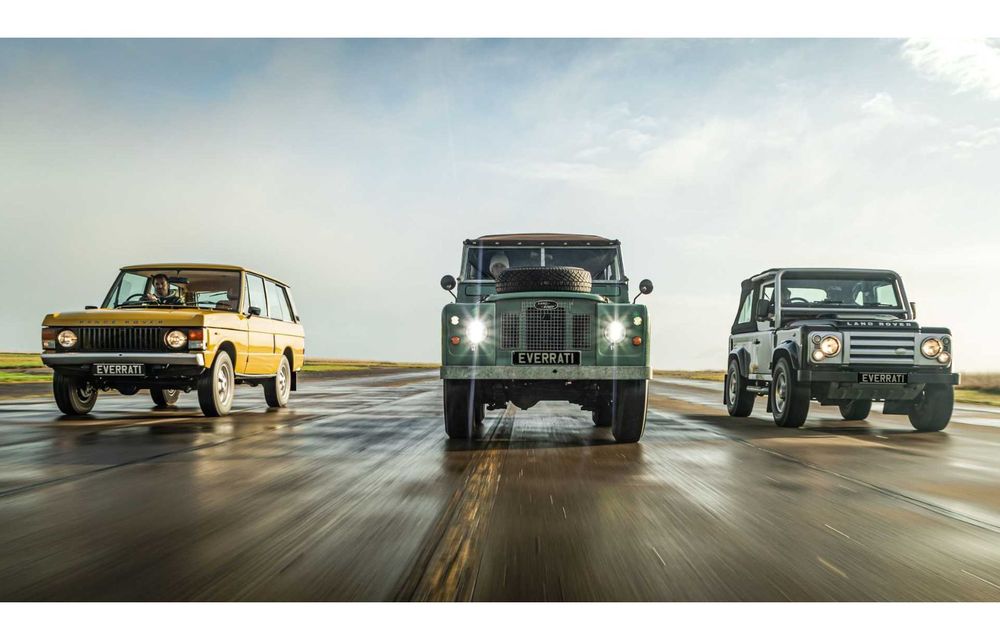 Land Rover Defender clasic și prima generație Range Rover, transformate în mașini electrice - Poza 6
