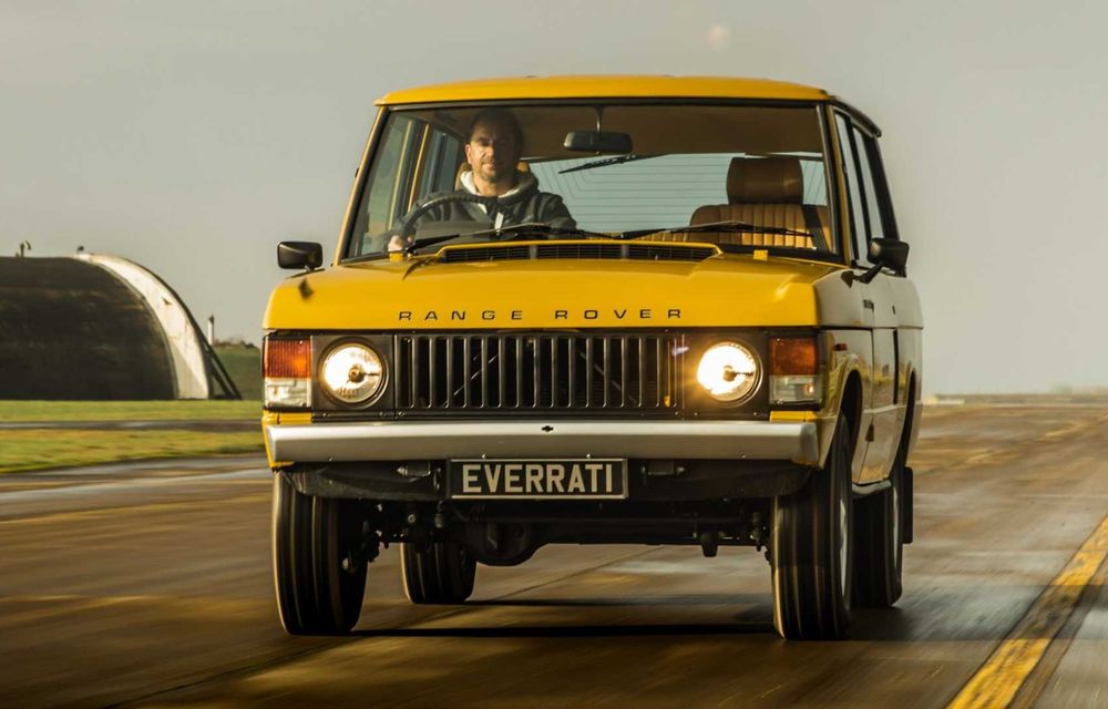 Land Rover Defender clasic și prima generație Range Rover, transformate în mașini electrice - Poza 9