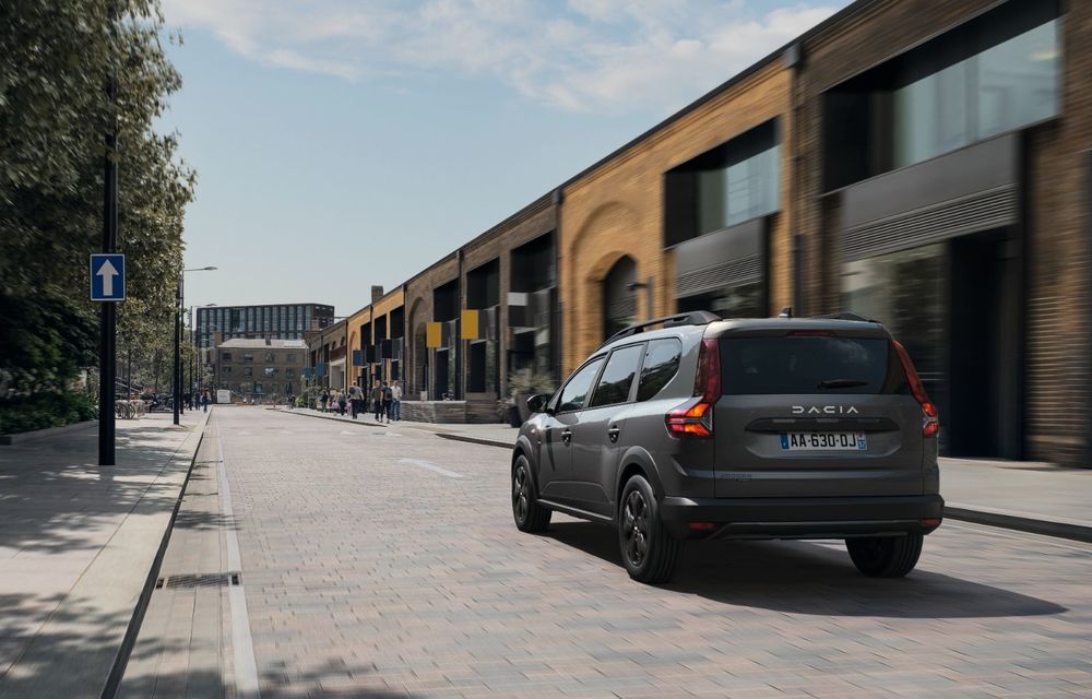 OFICIAL: Dacia deschide comenzile pentru Jogger Hybrid în ianuarie 2023 - Poza 2