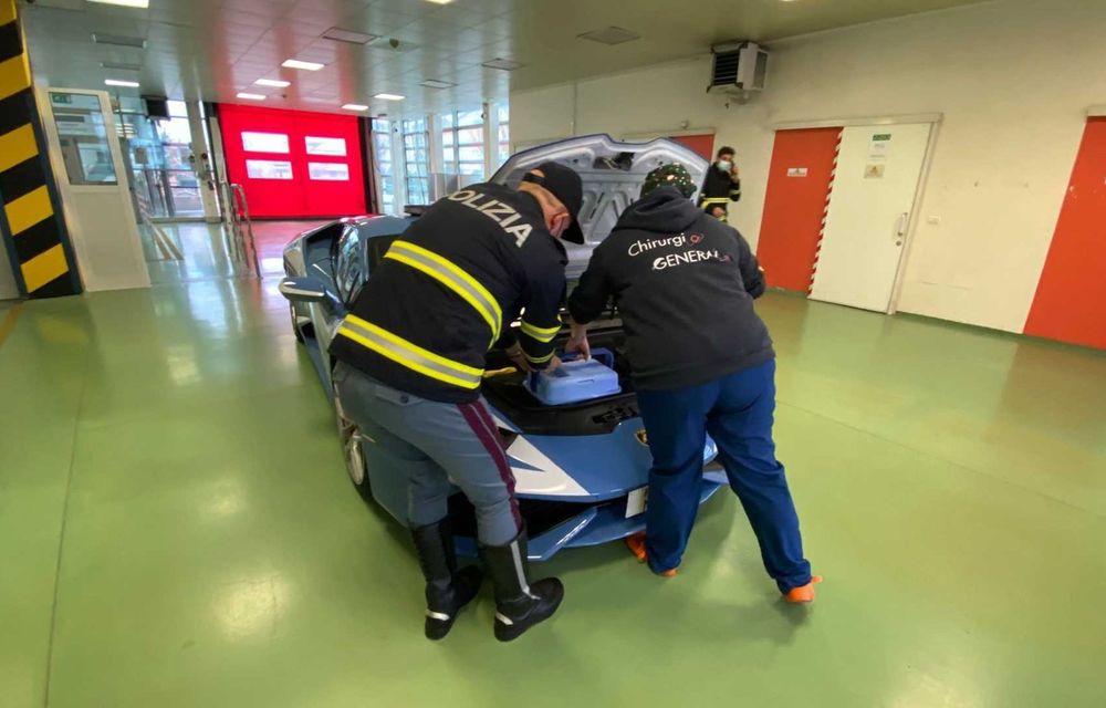 Un Lamborghini Huracan al poliției italiene a transportat organe pentru un transplant - Poza 2
