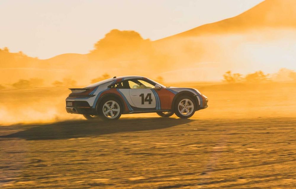 Porsche anunță o serie de teme retro pentru 911 Dakar, inclusiv legendara grafică &quot;Martini&quot; - Poza 8