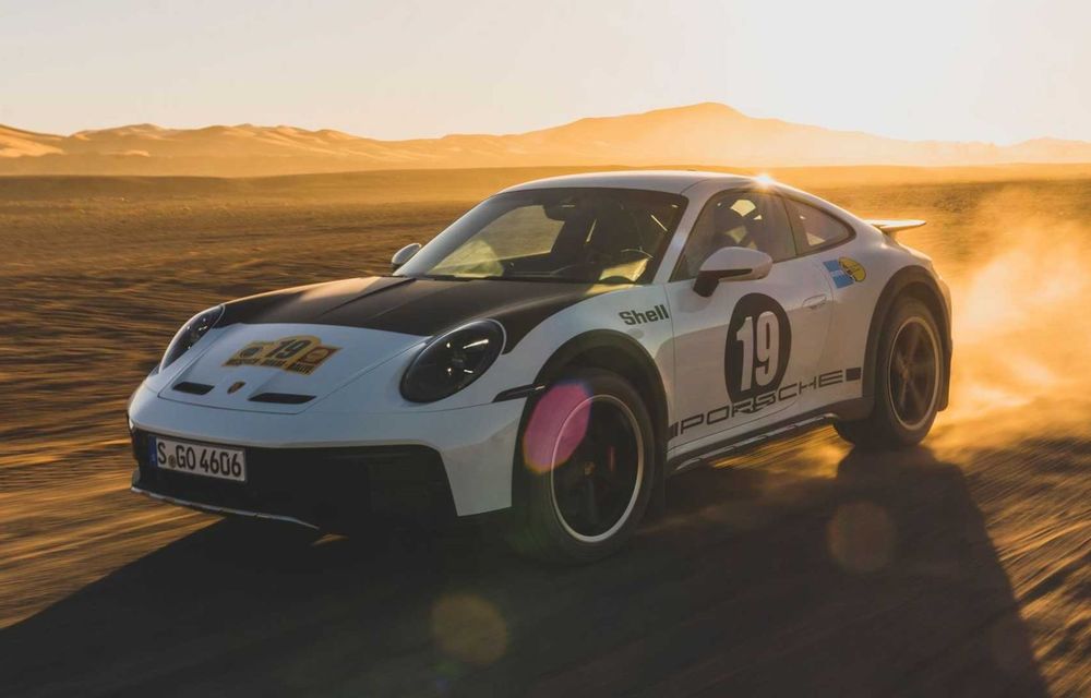 Porsche anunță o serie de teme retro pentru 911 Dakar, inclusiv legendara grafică &quot;Martini&quot; - Poza 2