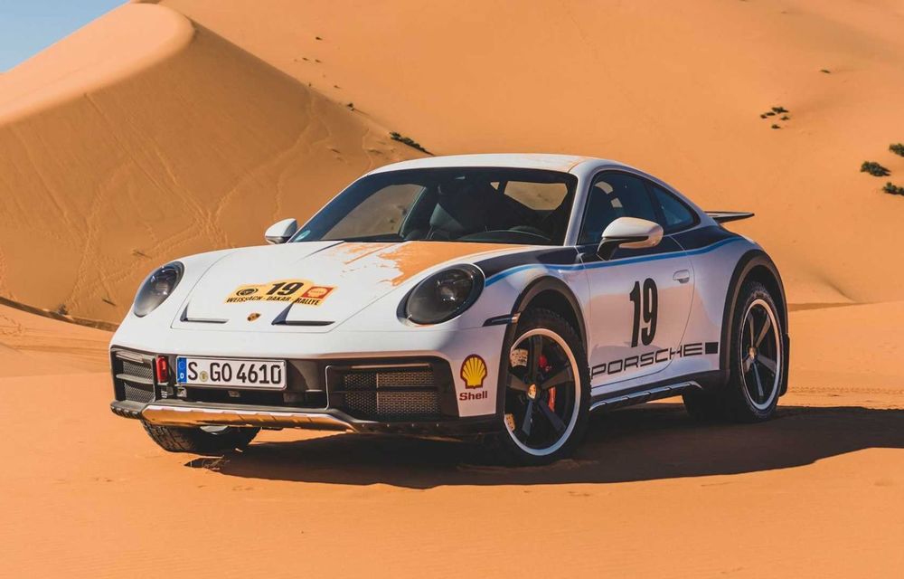 Porsche anunță o serie de teme retro pentru 911 Dakar, inclusiv legendara grafică &quot;Martini&quot; - Poza 4