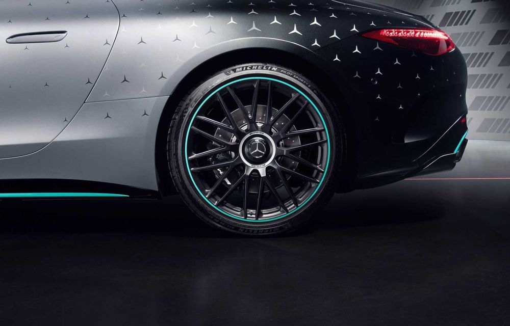 Ediție specială pentru Mercedes-AMG SL 63, inspirată de monopostul de F1 din 2021: vor exista doar 100 de exemplare - Poza 9