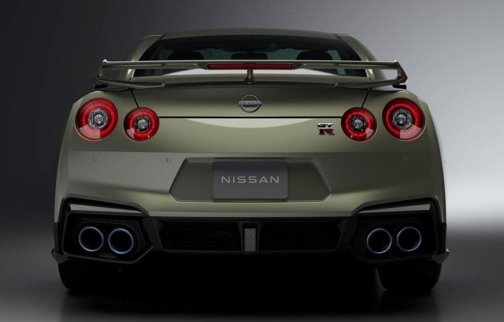 Varianta îmbunătățită a lui Nissan GT-R: parte frontală revizuită și 2 ediții speciale în Japonia - Poza 7