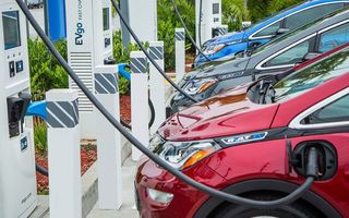 PREMIERĂ: Mașinile electrice au reprezentat 10% din vânzările de mașini noi la nivel mondial