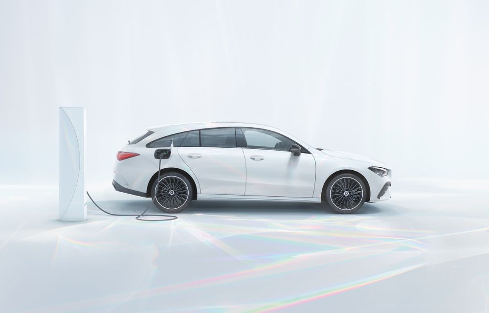 Noul Mercedes-Benz CLA facelift debutează cu motoare electrificate și două versiuni AMG - Poza 10