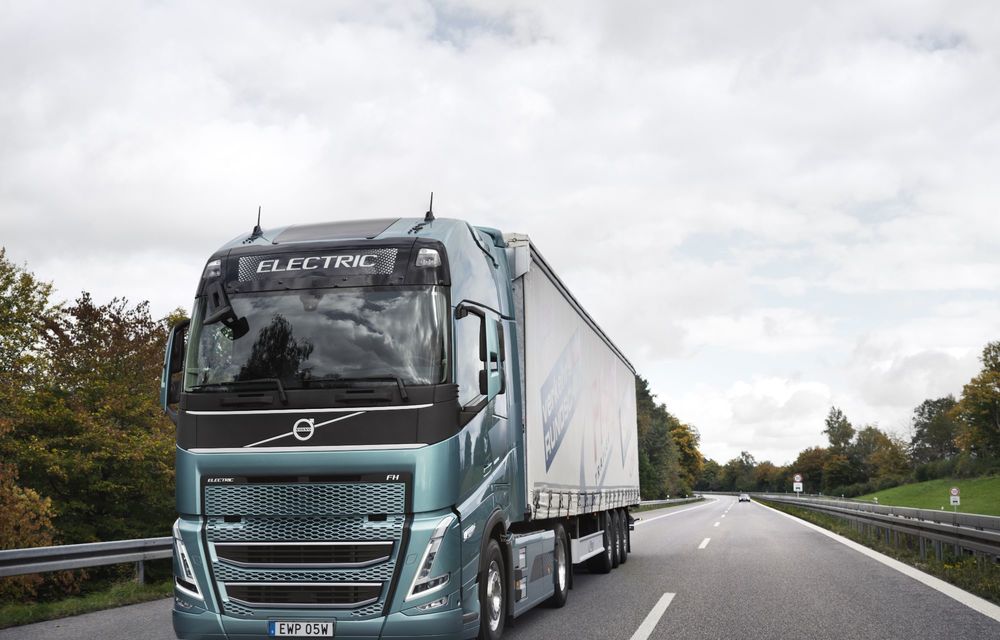 Volvo a livrat primul camion electric în România. Are 300 km autonomie și va rula 100.000 km pe an - Poza 2
