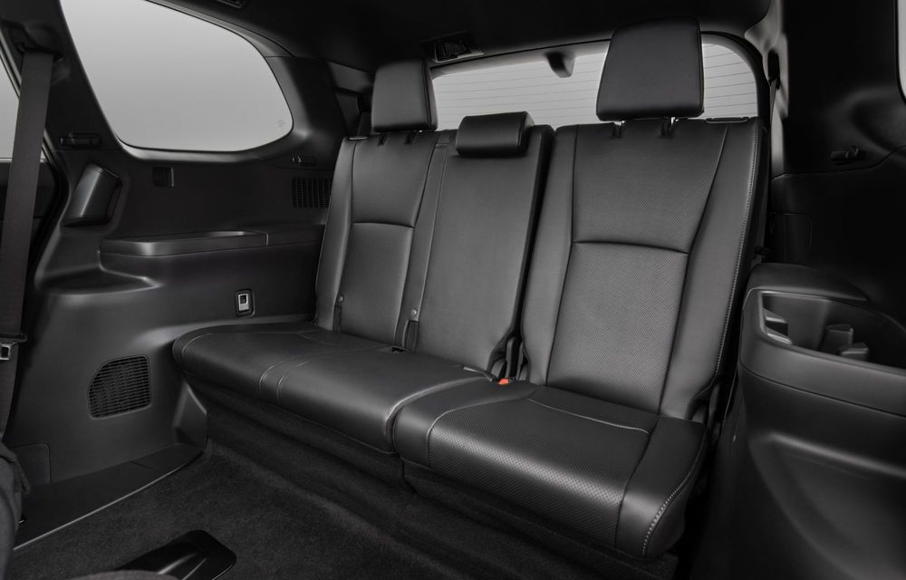 Noul Toyota Grand Highlander: o variantă cu și mai mult spațiu interior - Poza 14