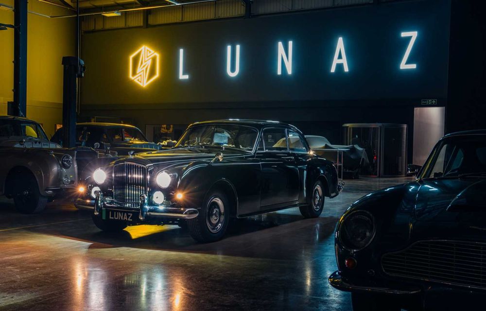 Un Bentley clasic din anii ’60 a fost transformat într-o mașină electrică - Poza 9
