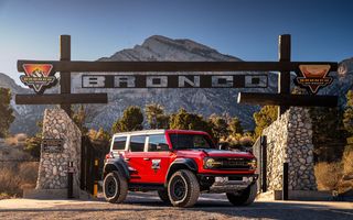 Ford îi învață pe clienții lui Bronco Raptor cum să conducă în off-road