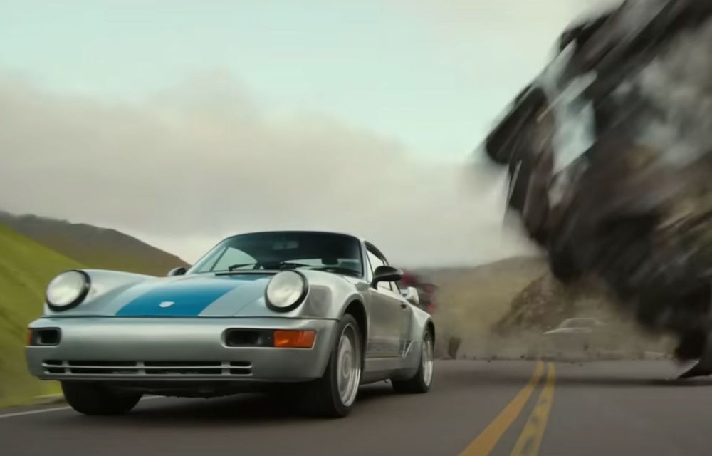 Noua mașină „vedetă” din filmul Transformers este un Porsche 911, care costă 1.5 milioane de euro - Poza 1