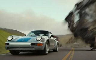Noua mașină „vedetă” din filmul Transformers este un Porsche 911, care costă 1.5 milioane de euro