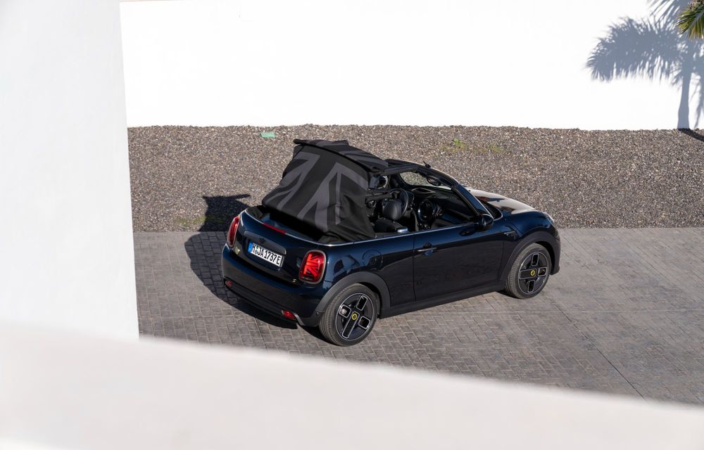 Noul Mini Cooper electric decapotabil: 184 CP și producție limitată - Poza 201