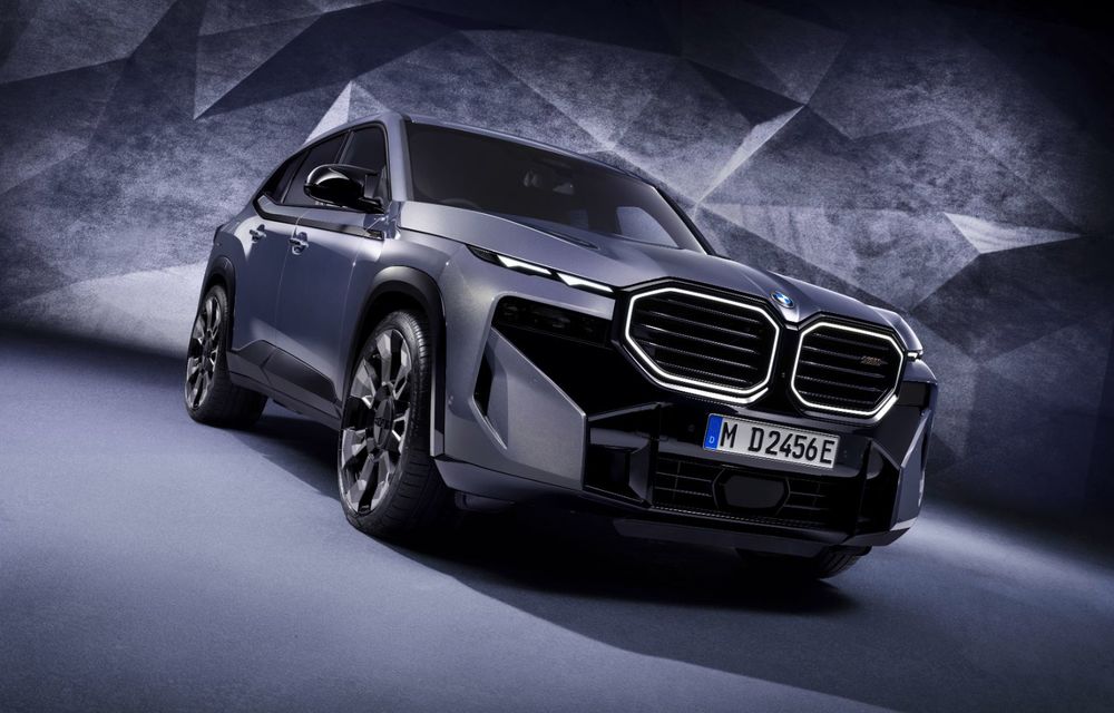 BMW anunță nuanțe exterioare noi pentru SUV-ul XM - Poza 7