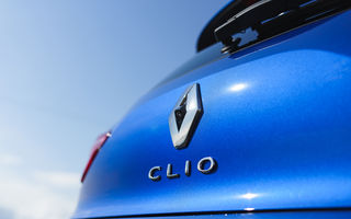 Imagini cu viitorul Renault Clio facelift. Parte frontală revizută