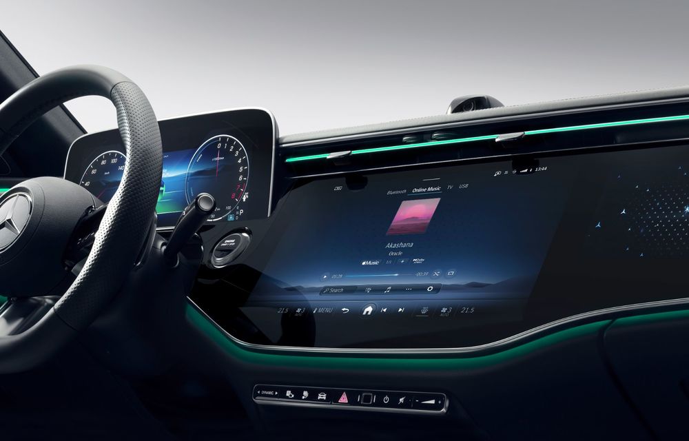 Imagini cu interiorul noului Mercedes-Benz Clasa E: cameră pentru videoconferință și TikTok - Poza 4