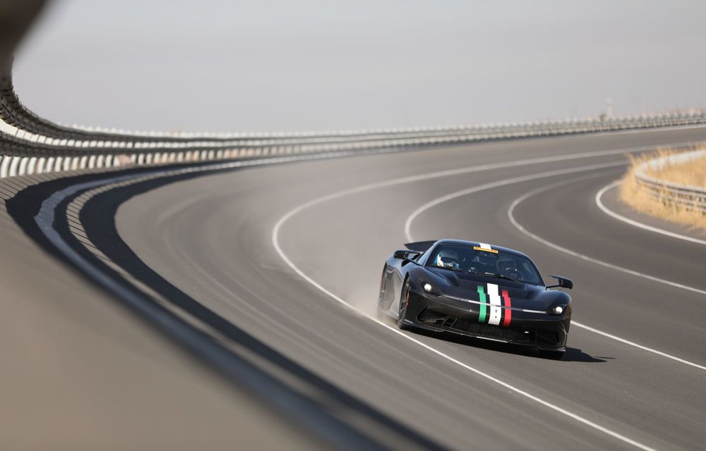 Record mondial: Pininfarina Battista, cea mai rapidă mașină de serie pe sfertul de milă - Poza 2