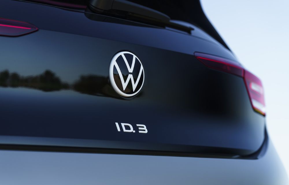 Imagini noi cu Volkswagen ID.3 facelift: faruri LED dinamice, mai ascuțite - Poza 1