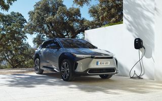Toyota va construi mașini electrice în Statele Unite din 2025
