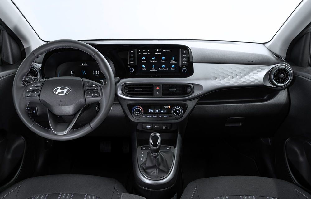 Noul Hyundai i10 facelift: față retușată și ecran de 4.2 inch pentru instrumentarul de bord - Poza 10