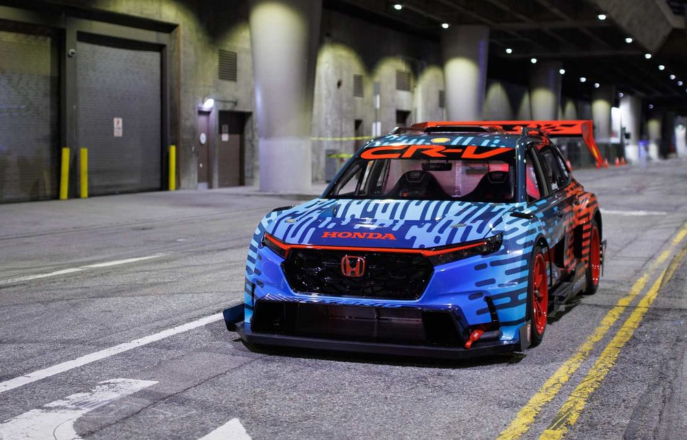 Honda CR-V transformată în mașină de curse: șasiu tubular și motor hibrid cu 800 CP - Poza 5