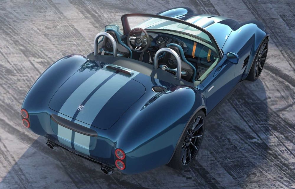 Renaște legendarul Cobra: primele imagini cu noul GT Roadster, o mașină de 321.000 de euro - Poza 4