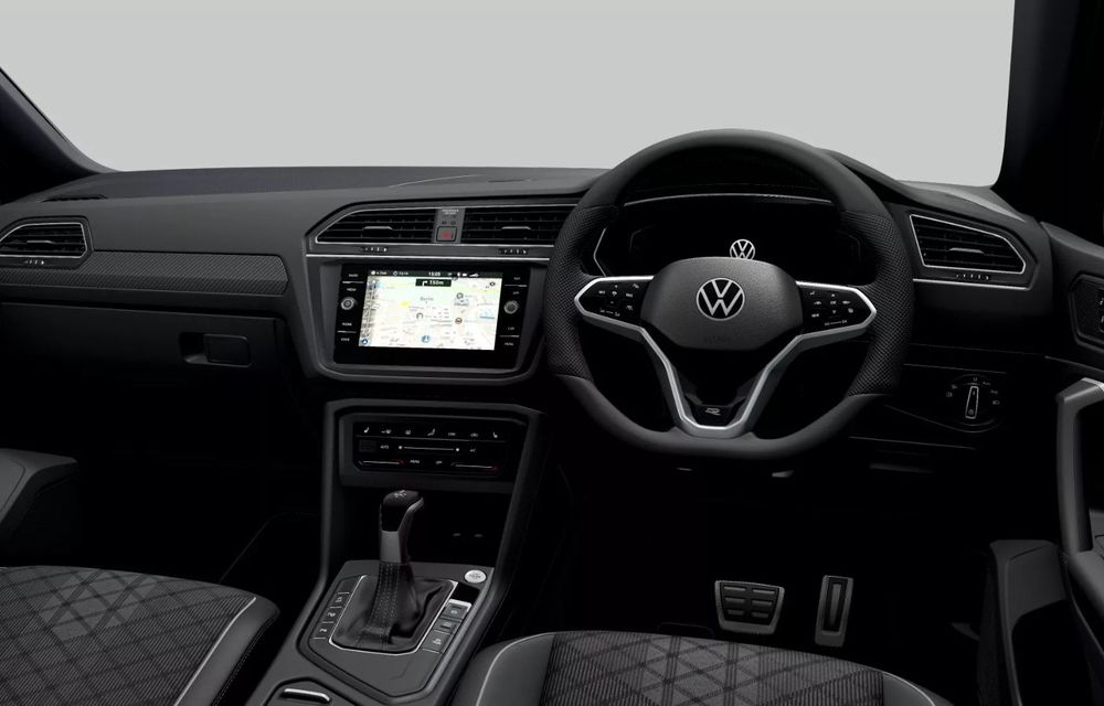 Volkswagen Tiguan primește geamuri fumurii cu o tentă de 90% pe echiparea Black Edition - Poza 9