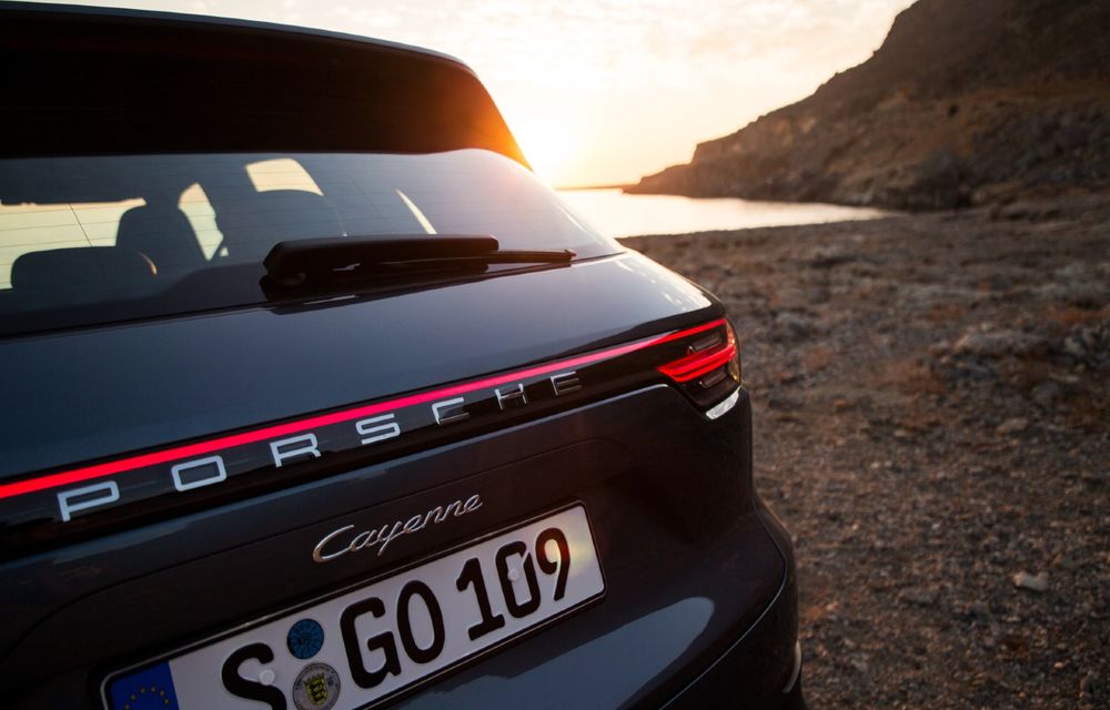 Porsche confirmă: viitorul Cayenne va fi electric - Poza 1