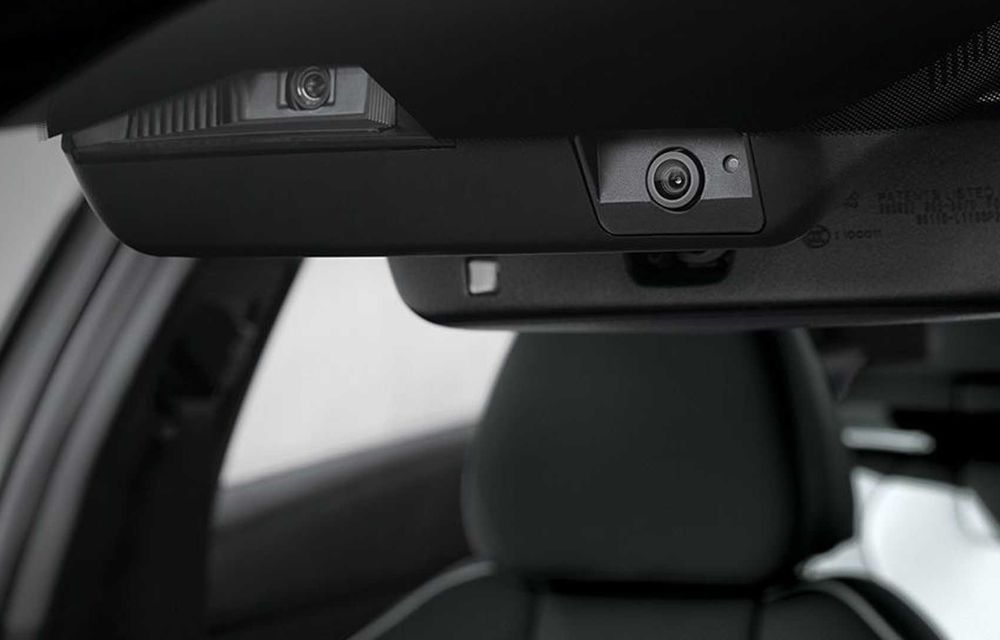 Hyundai Elantra facelift: cheie digitală și cameră de bord integrată - Poza 9