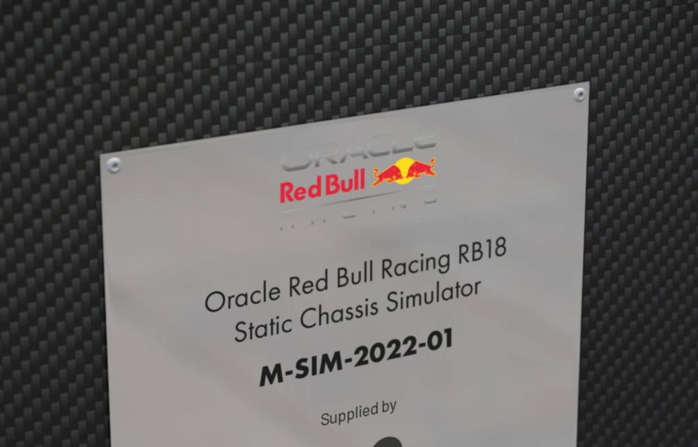 Simulatorul Red Bull costă cât un Porsche 911 și are forma monopostului de Formula 1 - Poza 10