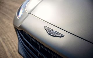 Primul teaser cu succesorul lui Aston Martin DB11: sistem multimedia asemănător cu cel Mercedes-Benz