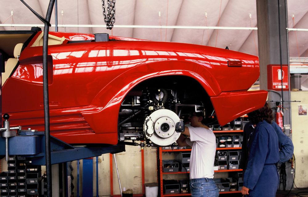 Istorie în imagini: cum a evoluat fabrica Lamborghini în ultimii 60 de ani - Poza 190