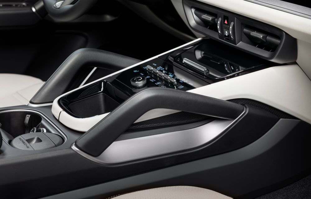 Am văzut și pipăit interiorul noului Porsche Cayenne facelift: 3 modificări importante - Poza 5