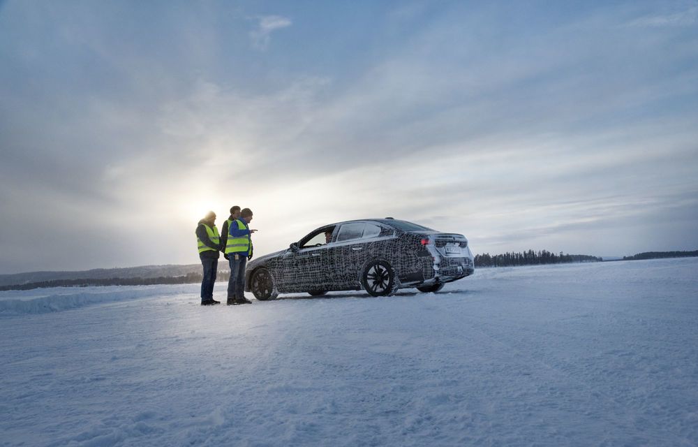 Imagini cu noul BMW i5 din timpul testelor de iarnă - Poza 64