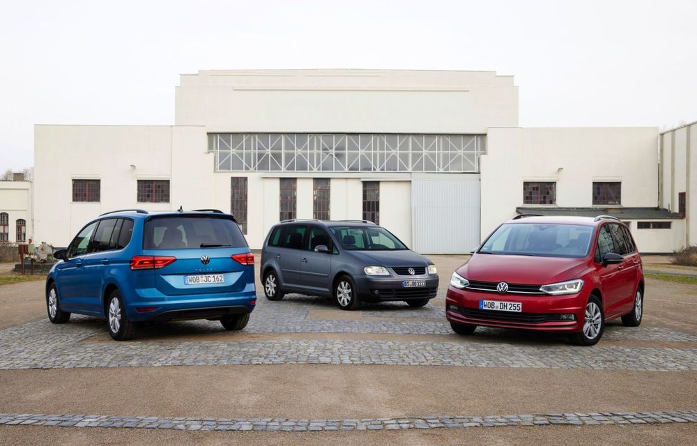 Volkswagen Touran la aniversare. Au trecut 20 de ani de la debut - Poza 1