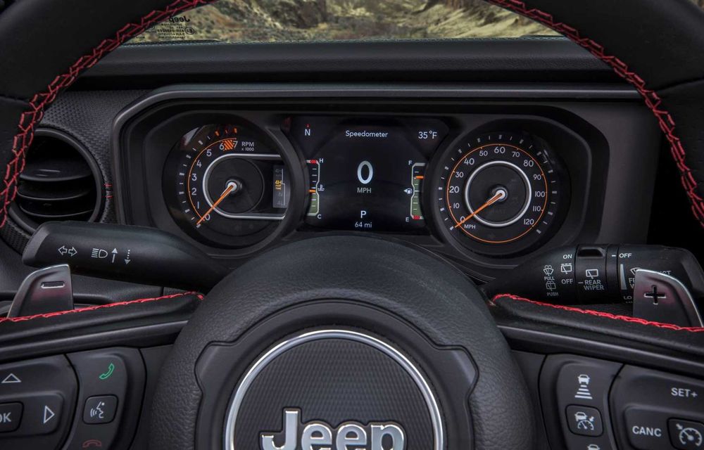 Noul Jeep Wrangler facelift: design nou al grilei, linii de echipare noi și ecran central mai mare - Poza 75