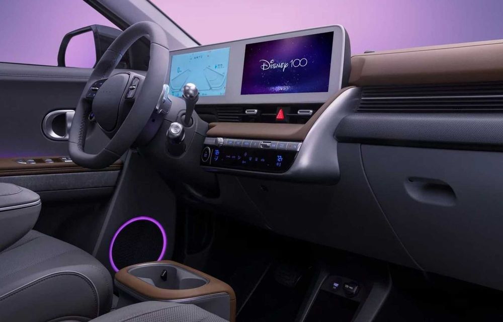 Hyundai prezintă conceptul Ioniq 5 Disney100 Platinum: faruri animate și trapă cu sclipici magic digital - Poza 5