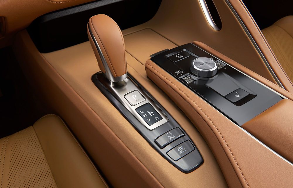 Lexus lansează în Europa noul LC Ultimate Edition: interior albastru și elemente aerodinamice unice - Poza 10