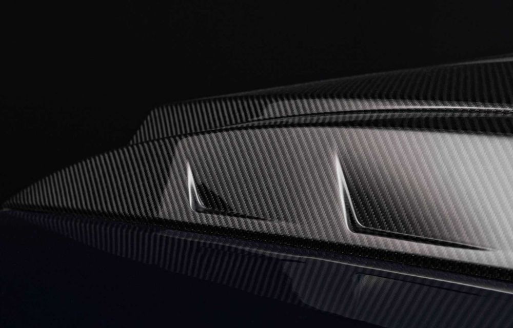Cel mai nou model Brabus vine la pachet cu o barcă de 900 CP: preț de 1.2 milioane de euro - Poza 24