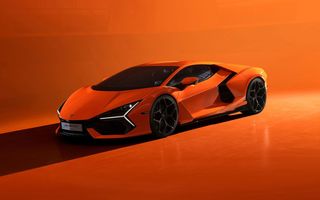 Ca pâinea caldă: cererile pentru Lamborghini Revuelto acoperă următorii 2 ani
